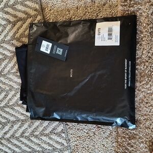 CUTS jogger brand new sz L